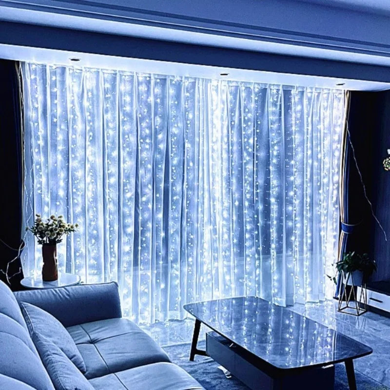 USB LED Curtain Lights – 3m / 6m Window String Lights with Remote Control, 8 Modes and up to 600 LEDs