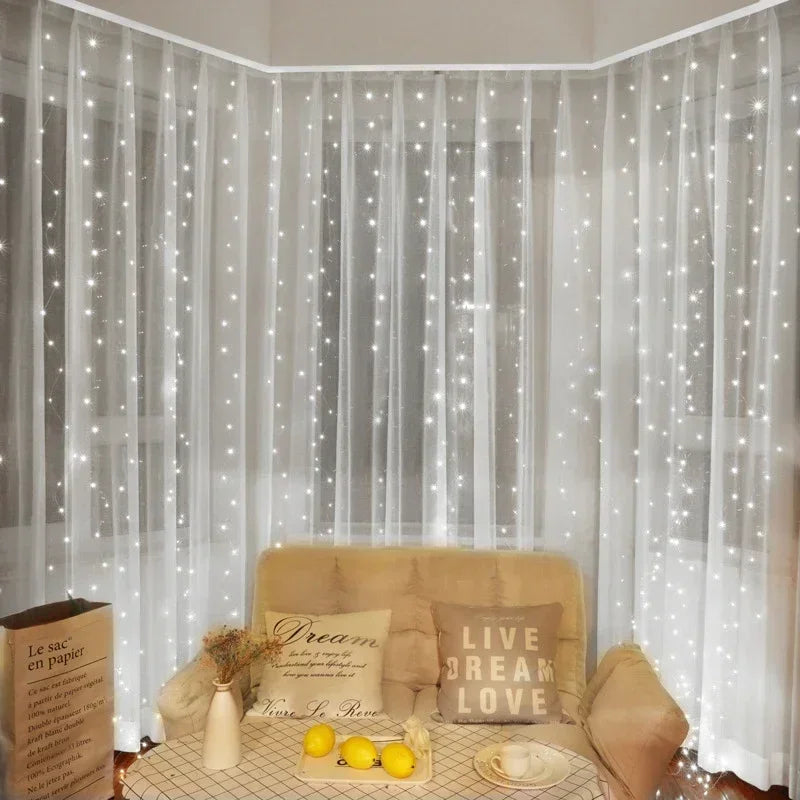 USB LED Curtain Lights – 3m / 6m Window String Lights with Remote Control, 8 Modes and up to 600 LEDs